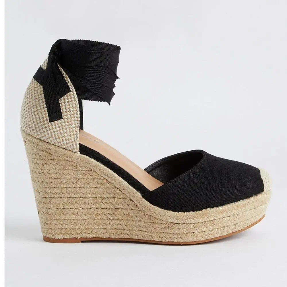 New Torrid 9WW 9 Wide Sexy Black Platform Espadrille Canvas‎ Wedge 4